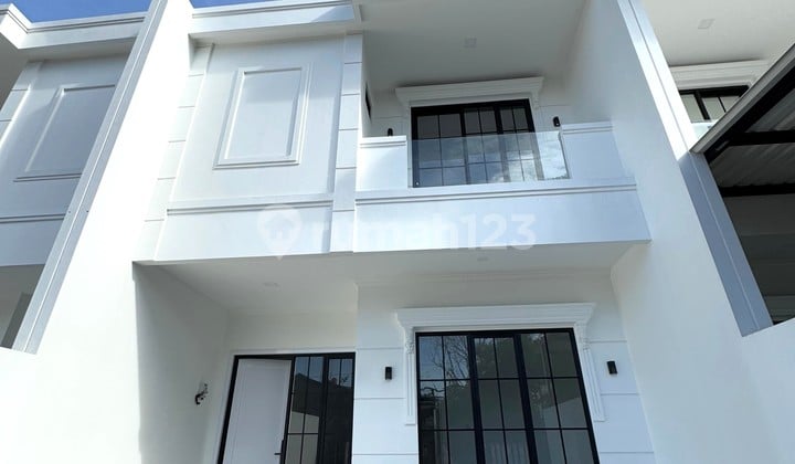 Villa Garden House Meruya 2 Floors 6x21 4+1BR SHM Ready 2 Units KPR Available