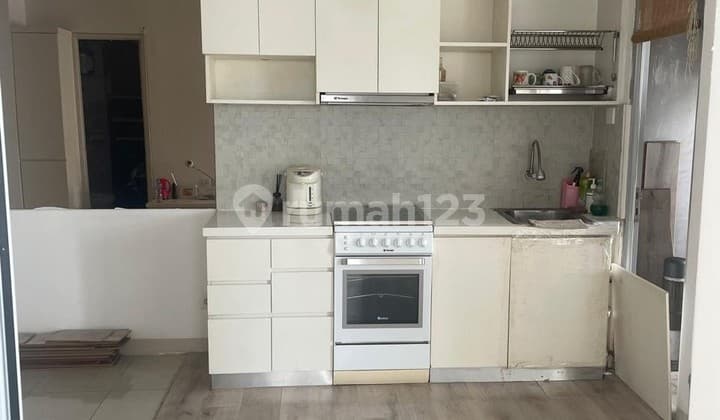 Apartemen Green Bay Tower Heliconia 49M² 2Br Corner Semi Furnished