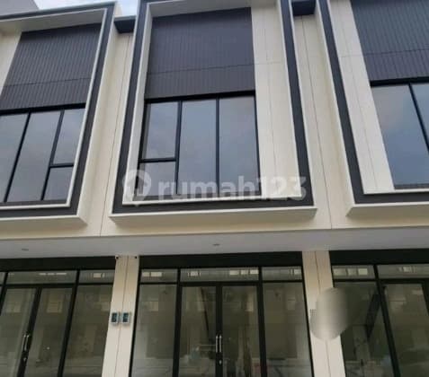 Ruko Sorrento Grande West Gading Serpong 4,5x10 Strategis Ramai