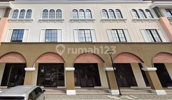 Brand New Ruko Osaka PIK 2 4,5x15 2 Muka Hadap Danau Siap Pakai