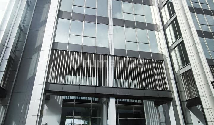 Ruko Harvard Pik 2 3Lt 56M2 Hadap Boulevard Siap Pakai
