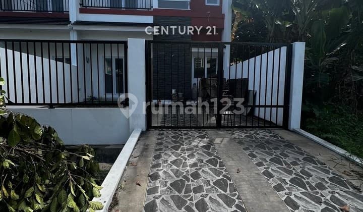 RUMAH 2 LANTAI DI CIANGSANA GUNUNG PUTRI BOGOR