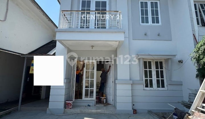 RUMAH DI KOTA WISATA CIBUBUR