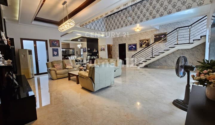 RUMAH 2 LANTAI DI KOTA WISATA CIBUBUR