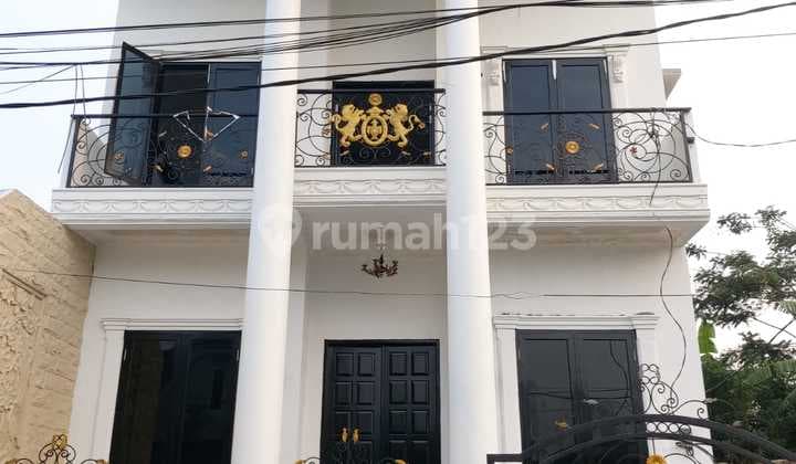 HOUSE FOR SALE IN JATI MAKMUR PONDOK GEDE