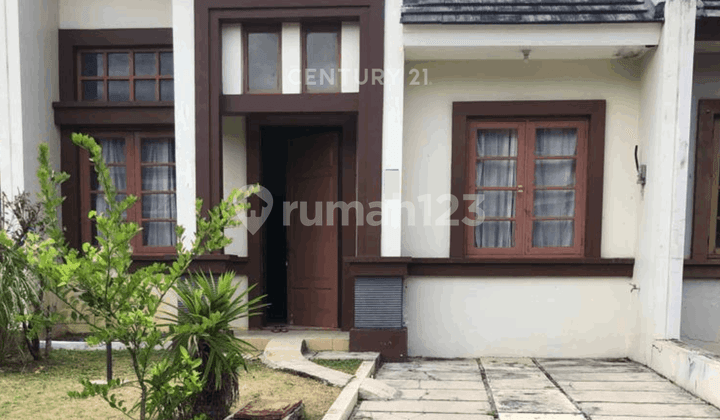 RUMAH DI DALAM CLUSTER KOTA WISATA CIBUBUR