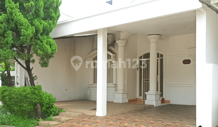 Comfortable House in a Safe and Strategic Environment, Bukit Serpong Mas.