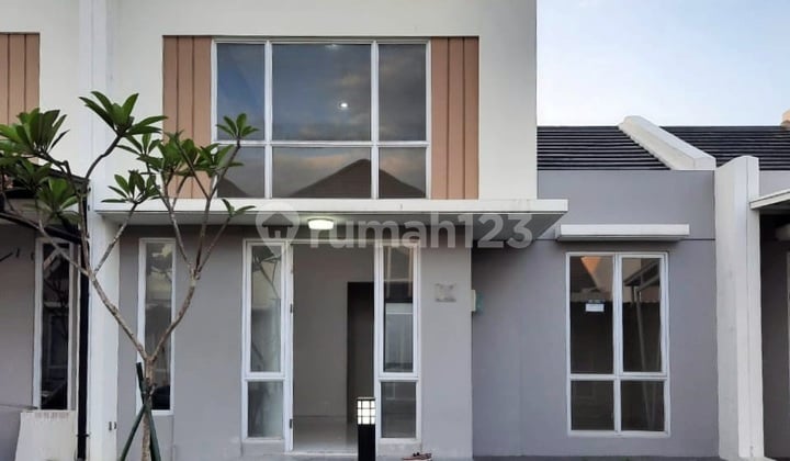 Dijual rumah cantik di Paramount Petals Tangerang ada pintu tol sendiri