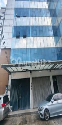 Ruko Terenovasi 6 Lantai di Komplek Perkantoran Kedoya Jakarta Barat