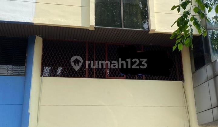 Ruko Kedoya Siap Pakai Dekat Pinggir Tol Kebun Jeruk Jakarta Barat