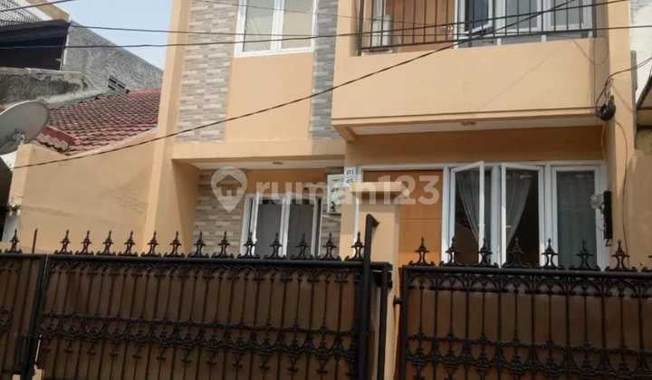 Rumah 2,5 Lantai Duri Kepa Dekat Pusat Kuliner Greenville Jakarta Barat