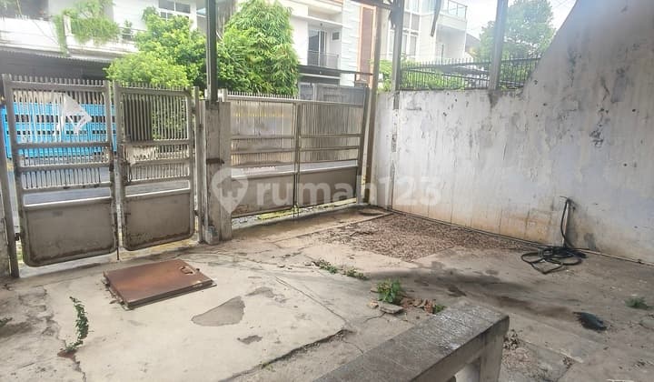 Rumah Hitung Tanah di Duri Kepa, Taman Ratu Lebar 7 Dekat Tanjung Duren Jakarta Barat