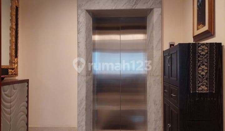 For Sale Pakubuwono Residences Apartment 3 Bedrooms Furnished Good Condition