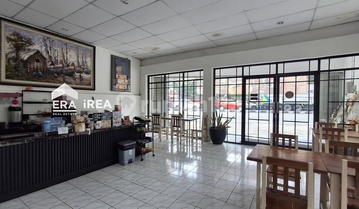 Affordable Solo Business Space Near Solo Square and UMS Campus