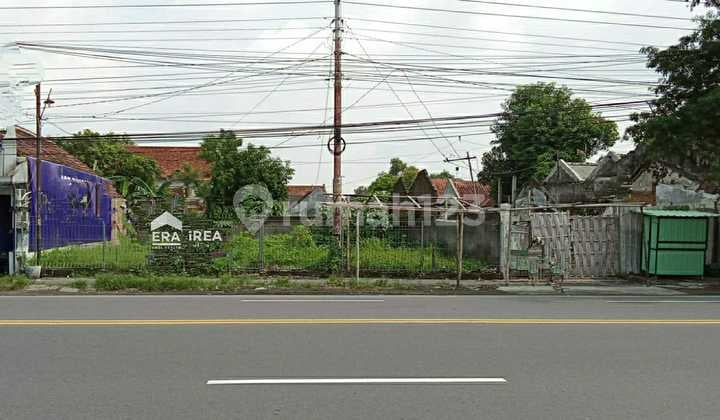 For Sale Strategic Land on Jl Adisucipto, Colomadu, Solo City