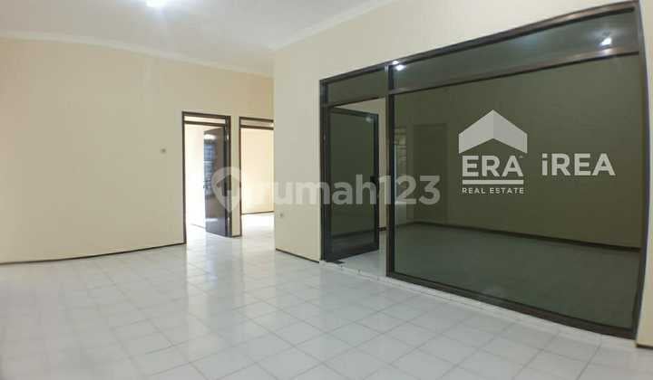 Sewa Rumah Dekat Pakuwon Mall Solo