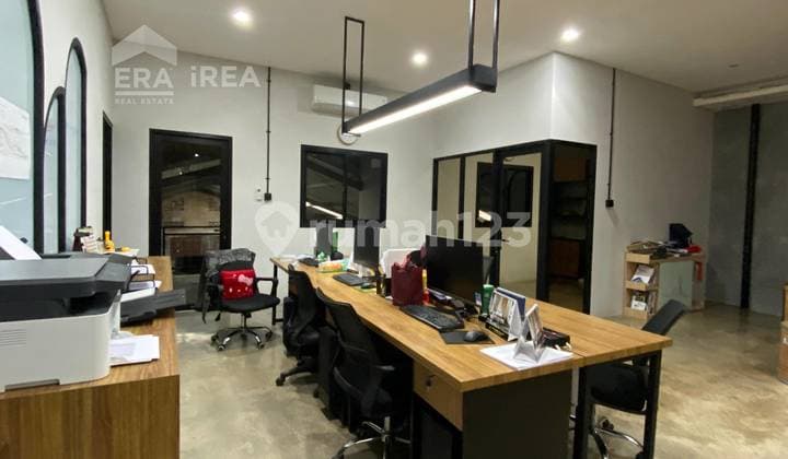 Dijual Murah Gudang Dan Kantor Dekat Mall Solo Square, Solo