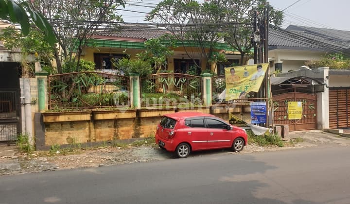 Di jual Rumah tinggal plus kost-kost an