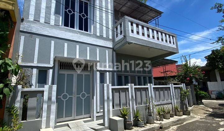 Rumah 2 lantai bagus