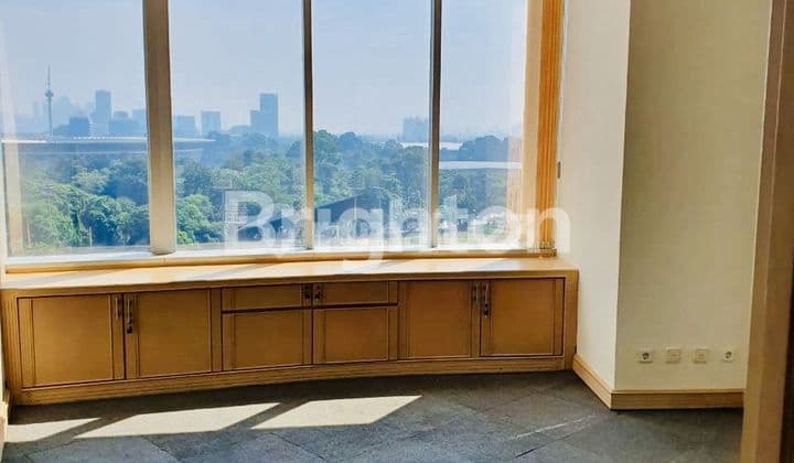 FOR RENT PREMIUM OFFICE SPACE MENARA SUDIRMAN. STRATEGIC LOCATION, EASY ACCESS