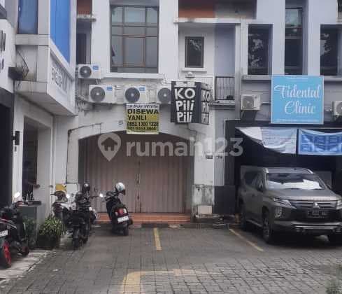 Disewakan Cepat Ruko Strategis Kawasan Ramai Sentra Menteng Bintaro