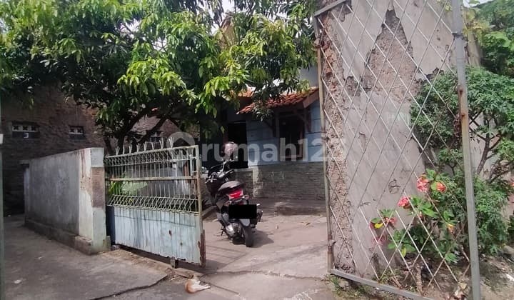 Kost Lingkungan Nyaman, Tenang, Dekat Ke Jalan Raya di Sukamenak
