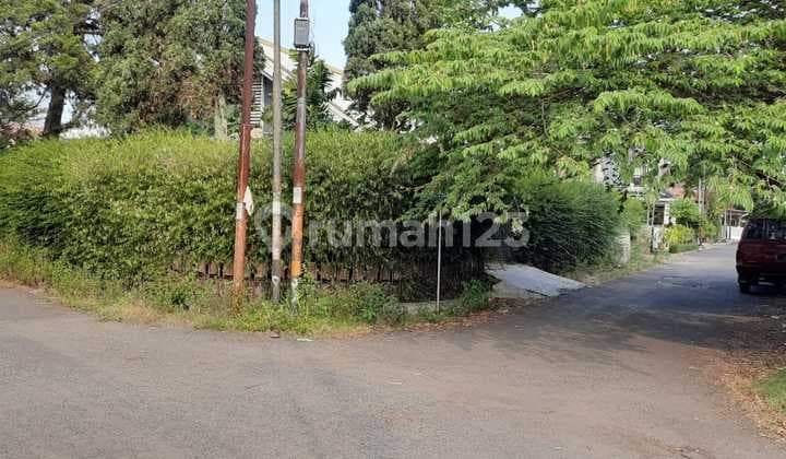 Bonus Land Premium Location House in Turangga