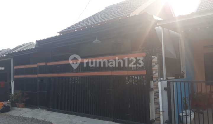 Rumah Terawat Dekat Ke Jalan Raya di Bojongwaru Asri, Pameungpeuk