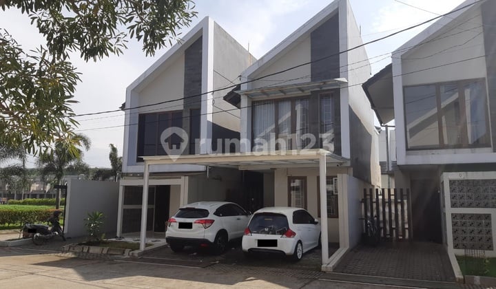 Rumah Desain Unik Millenial Siap Huni di Buah Batu Square