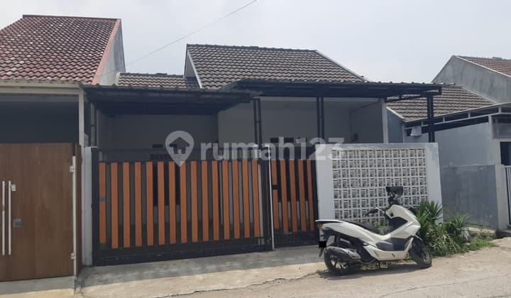 Rumah Mungil Cantik Terawat di Rancamanyar