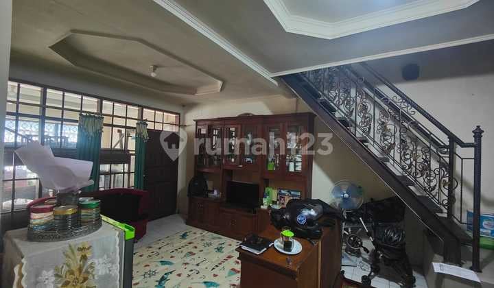 Rumah Aman Dan Nyaman Lokasi Pusat Kota di Regol