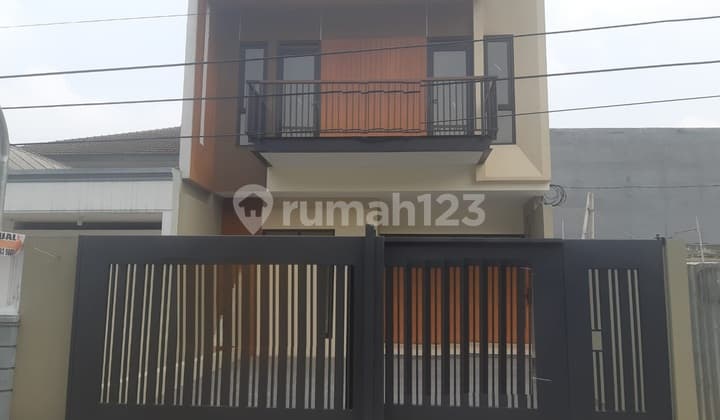 Rumah Baru 3 Unit Ada Instalasi Ac Dan Water Heater di Turangga