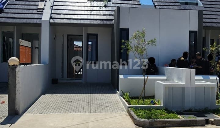 Rumah Bagus Minimalis Impian Pasangan Muda di Taman Rahayu