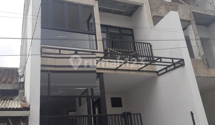 New Building House with Full Granite in Kopo Permai