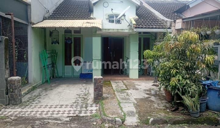 Rumah Kondisi Terawat Siap Huni di Rancamanyar Regency 1
