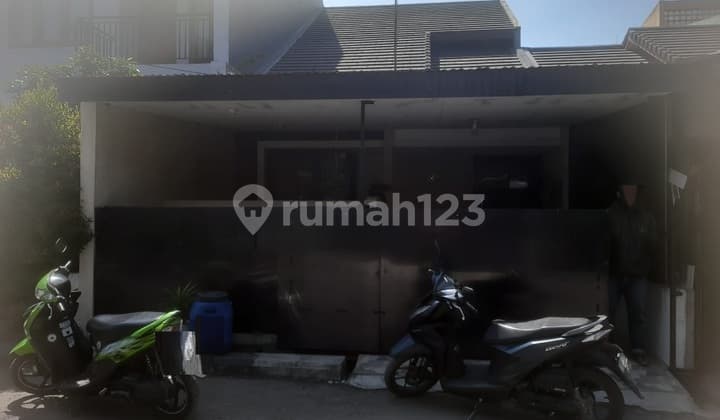 Rumah Bangunan Terawat di Matahari Stella, Baleendah