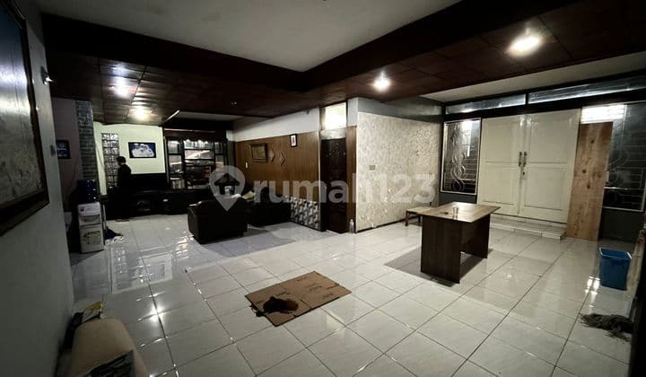 Dijual Rumah Strategis di Terusan Buah Batu - Siap Huni