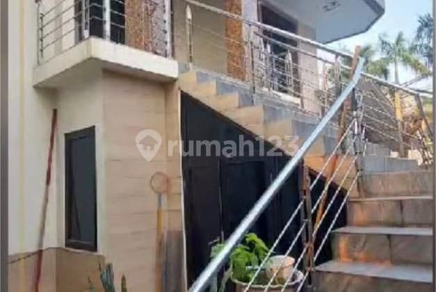 Rumah Bagus Di Green Garden Shm, Kondisi Istimewa