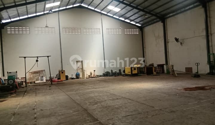 Gudang di Cipondoh Blok B Akses Container 40 Ft 800 M2