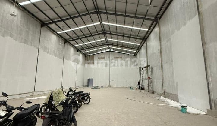 Gudang Siap Pakai Di Legok 825.0 M²