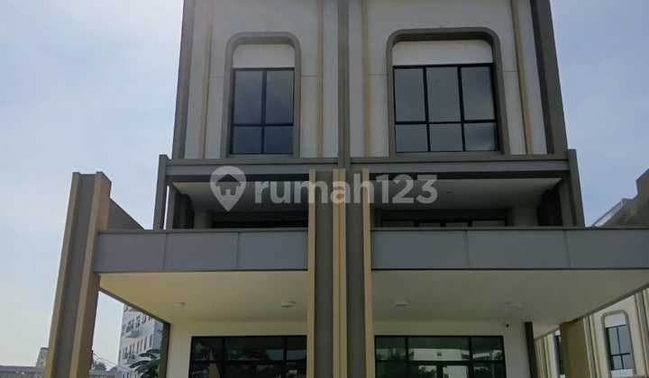 Cheapest! New Shophouse Gading Serpong Illago Grande Strategic Location Alfresco 3 Floors
