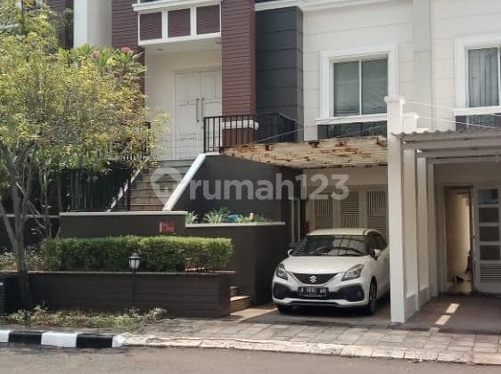 Dijual Hunian Cantik di Atas Mal, The Villas Moi, Kelapa Gading, Jakarta Utara