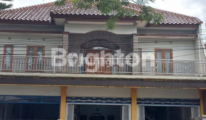 Rumah dan tempat usaha. kota batu