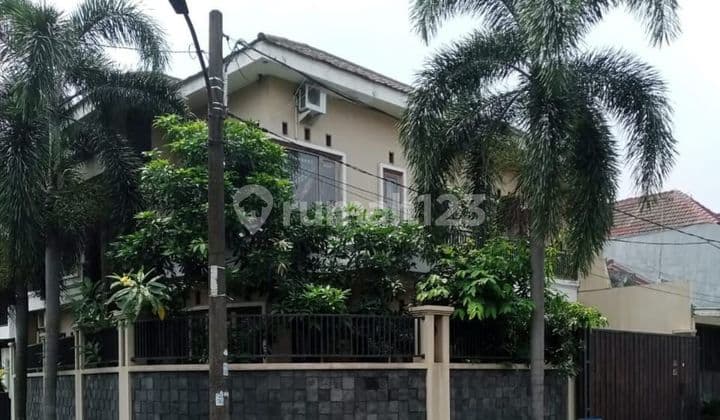 Ready-to-Occupy 2-Story House in Melati Mas Tangsel, Near BSD