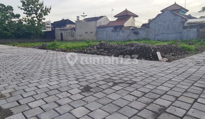 Barat Indoluxe Hotel Yogyakarta Tanah Dijual di Jl. Palagan