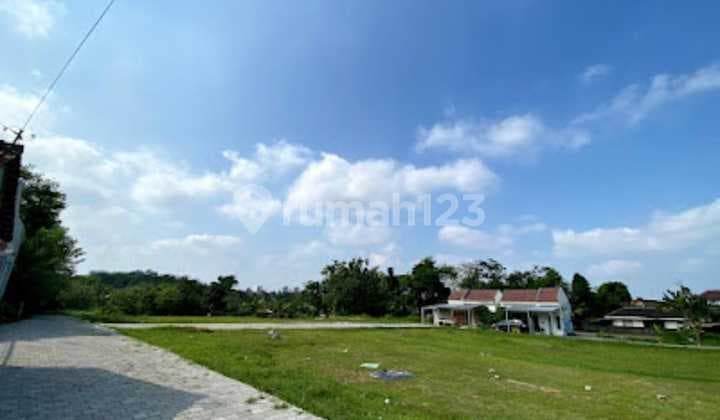 Belakang Hotel Hyatt, Tanah Di Jln. Njongke Palagan