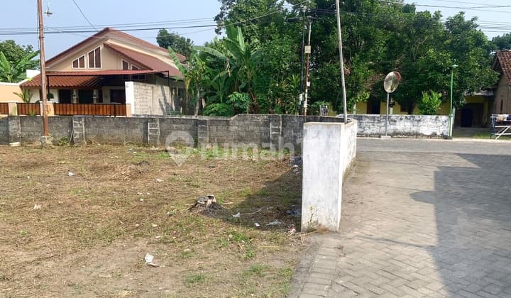 Tanah Dekat Kampus Uty Dijual, Tlogoadi Sleman