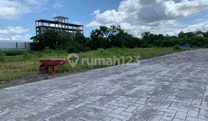 Tanah Trihanggo di Jl. Kabupaten, Dekat RS. Sardjito UGM