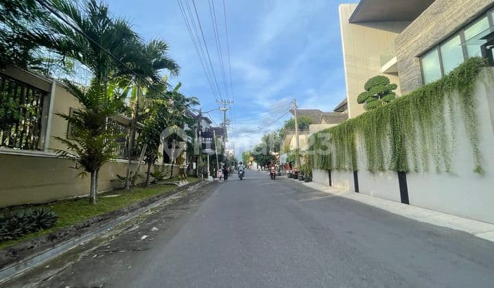 East Land housing, Bale Agung Kaliurang, Yogyakarta, Kalimantan Street.