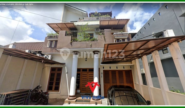 Rumah 3 Lantai Siap Huni Furnish di Seturan Jogja